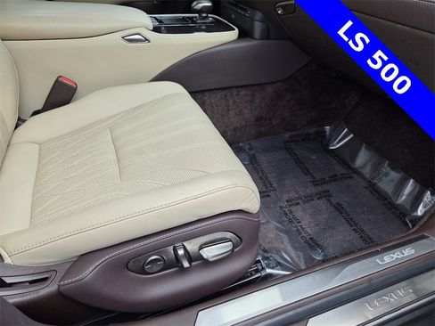 Used 2019 Lexus LS 500 image 21