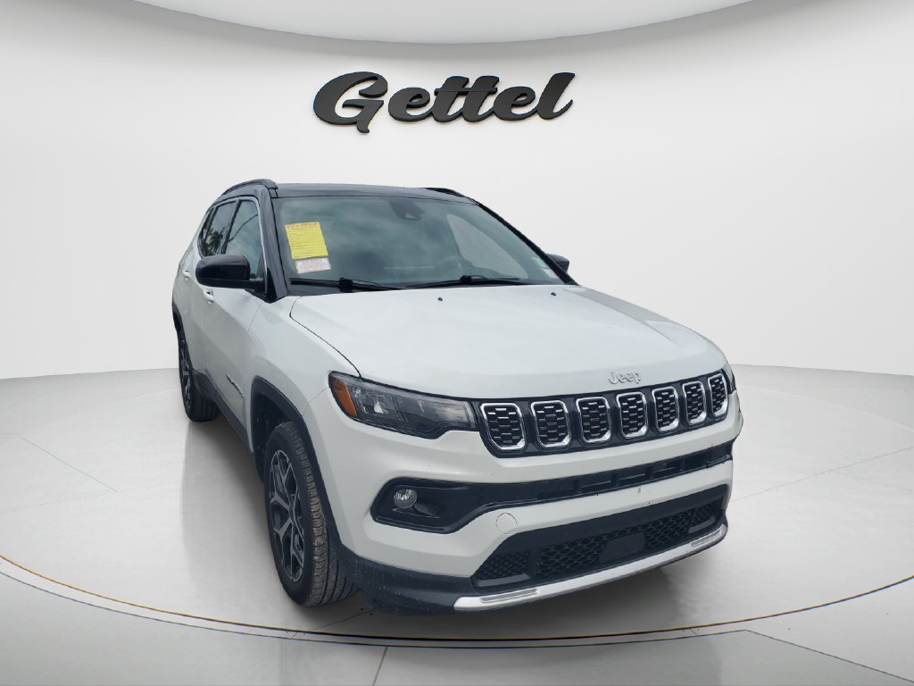 Used 2025 Jeep Compass Limited AWD/4WD image 3