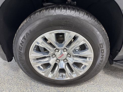 Used 2025 GMC Yukon XL Denali image 42