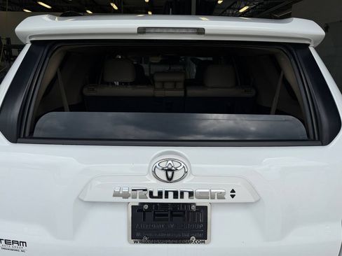 Used 2022 Toyota 4Runner SR5 Premium w/ Moonroof Package RWD image 26