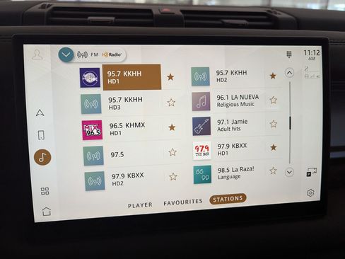 Certified 2025 Land Rover Defender 110 image 38