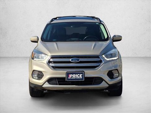Used 2017 Ford Escape SE w/ SE Leather Comfort Package AWD/4WD image 2