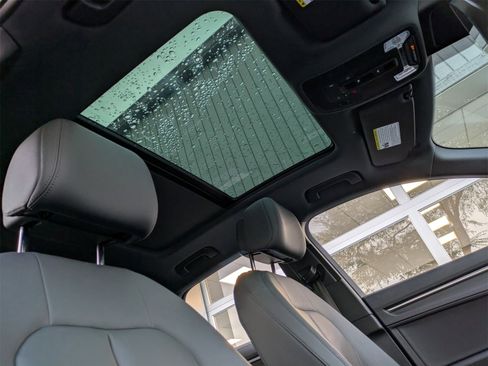 Used 2023 Audi Q3 2.0T Premium w/ Convenience Package image 22