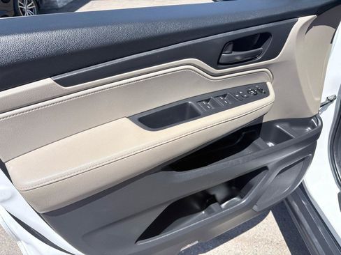 Used 2020 Honda Odyssey EX image 24