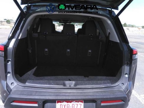 Used 2025 Nissan Pathfinder SV AWD/4WD image 3