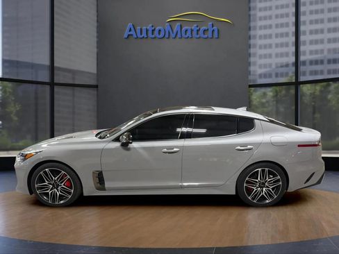 Used 2022 Kia Stinger GT1 AWD/4WD image 7