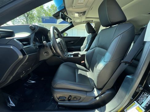 Used 2022 Lexus ES 350 w/ Premium Package FWD image 18