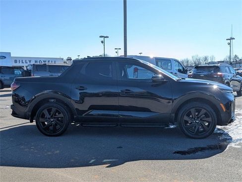 Used 2023 Hyundai Santa Cruz Night image 2