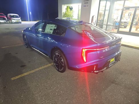 New 2025 Kia K4 GT-Line image 3