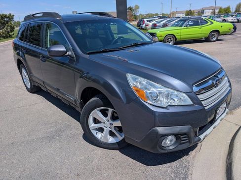 Used 2014 Subaru Outback 2.5i Limited AWD/4WD image 3