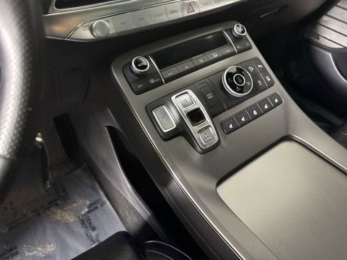 Used 2020 Hyundai Palisade Limited image 18