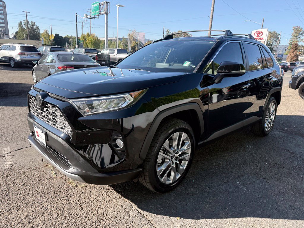 Certified 2019 Toyota RAV4 Limited w/ Advanced Technology Package AWD/4WD image 4