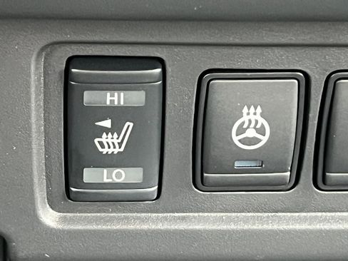New 2026 Nissan Frontier SV w/ All-Weather Content Package AWD/4WD image 33