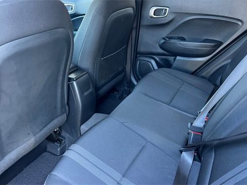 Used 2023 Hyundai Venue SEL image 16