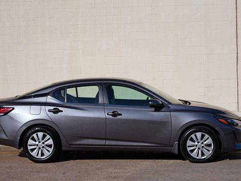 Used 2025 Nissan Sentra S FWD image 44
