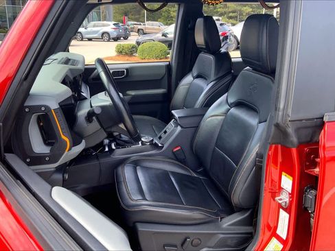 Used 2022 Ford Bronco Badlands w/ Sasquatch Package image 8