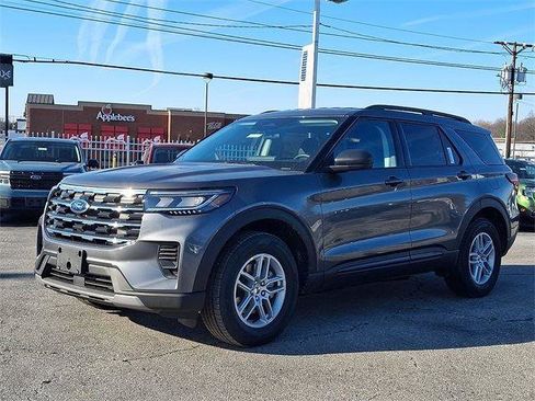 New 2026 Ford Explorer Active AWD/4WD image 2