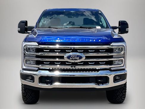 Used 2026 Ford F250 Lariat w/ Tremor Off-Road Package AWD/4WD image 2