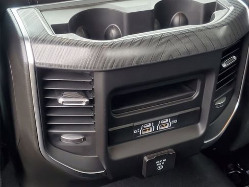 New 2026 RAM 2500 Big Horn AWD/4WD image 31