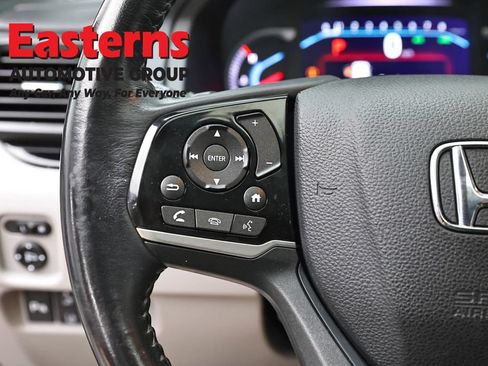 Used 2019 Honda Pilot Touring image 15