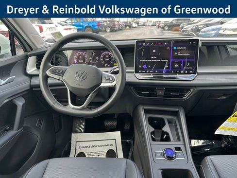 New 2026 Volkswagen Tiguan SE image 12
