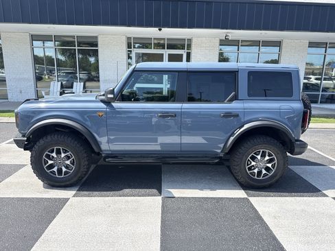 Used 2025 Ford Bronco Badlands AWD/4WD image 1