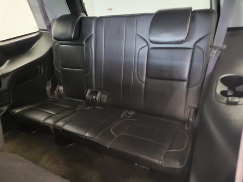 Used 2017 Chevrolet Tahoe LT image 11