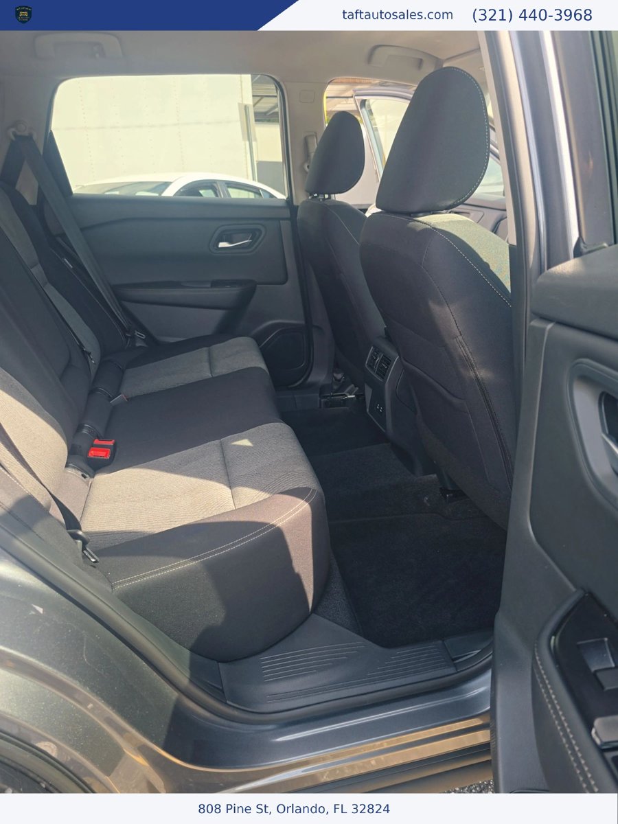 Used 2026 Nissan Rogue SV FWD image 14