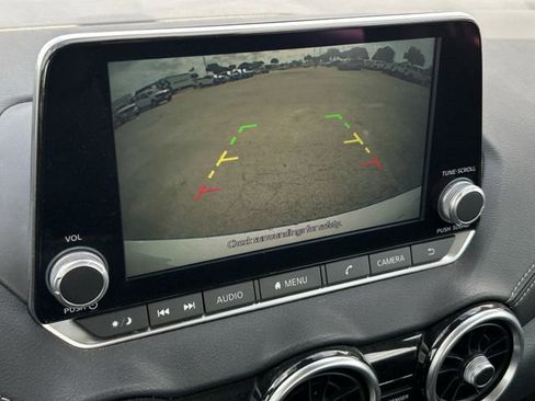 Used 2022 Nissan Sentra SV image 19