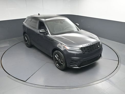 New 2025 Land Rover Range Rover Velar Dynamic SE AWD/4WD image 36