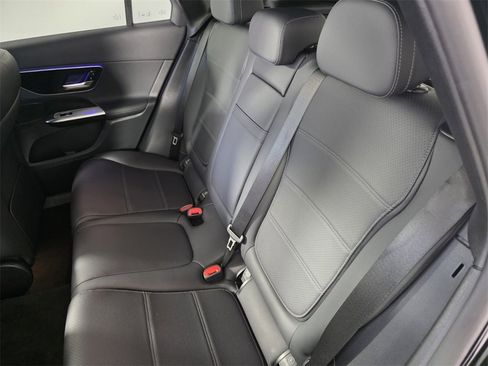 Certified 2025 Mercedes-Benz GLC 300 image 16
