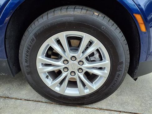 New 2026 Cadillac XT5 Luxury image 7