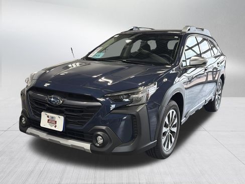 Certified 2025 Subaru Outback Touring XT AWD/4WD image 3
