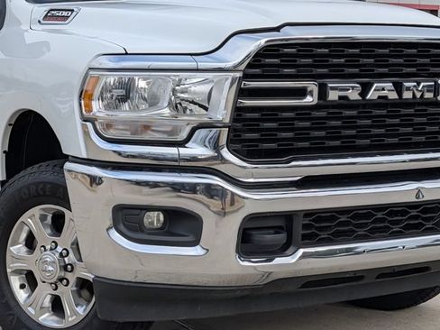 Used 2024 RAM 2500 Big Horn AWD/4WD image 3