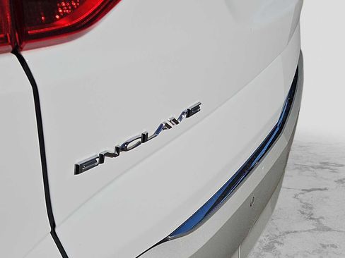 Used 2024 Buick Enclave Premium image 10