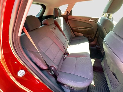 Used 2019 Hyundai Tucson SE image 24