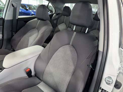 Used 2024 Toyota Camry LE w/ Convenience Package FWD image 32