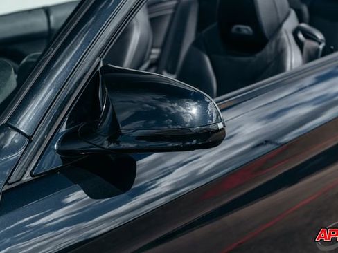 Used 2015 BMW M4 Convertible image 27