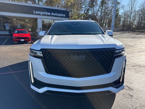 Used 2023 Cadillac Escalade ESV Premium Luxury w/ Performance Package image 3