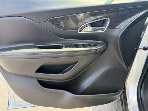 Used 2015 Buick Encore Convenience FWD image 14