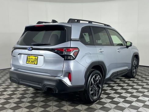 Used 2025 Subaru Forester Limited w/ Popular Package #2 image 7