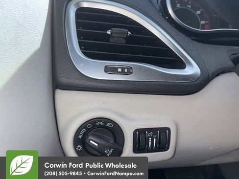 Used 2013 Dodge Dart SXT image 19