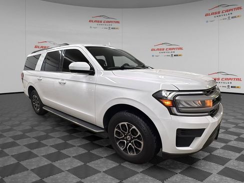 Used 2023 Ford Expedition Max XLT AWD/4WD image 1