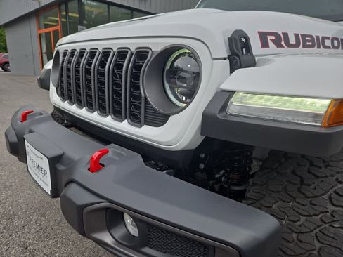 New 2026 Jeep Wrangler Unlimited Rubicon AWD/4WD image 9