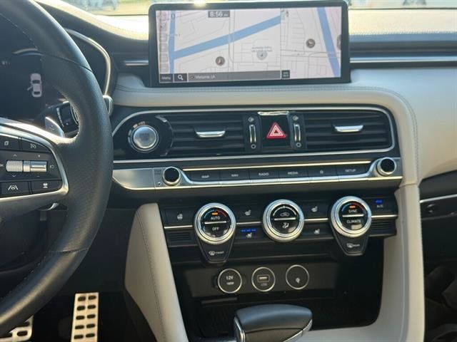 Used 2023 Genesis G70 3.3T w/ Sport Prestige Package RWD image 13