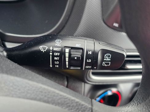 Used 2021 Hyundai Kona SE FWD image 23