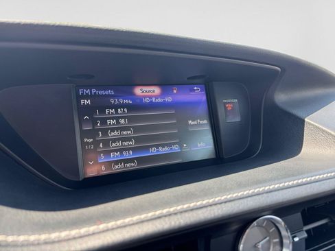 Used 2017 Lexus ES 350 w/ Luxury Package FWD image 26
