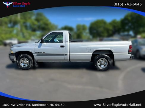 Used 2001 Dodge Ram 1500 Truck 2WD Regular Cab image 2