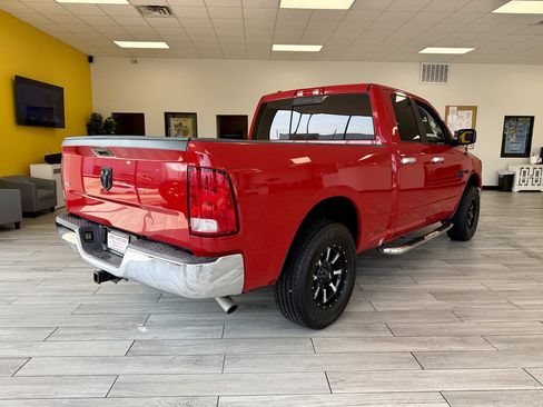 Used 2017 RAM 1500 Classic SLT RWD image 6