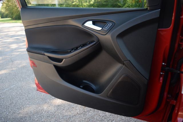 Used 2016 Ford Focus SE FWD image 18